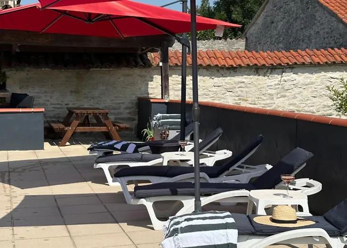 Feriehus La Gaillardenque - And